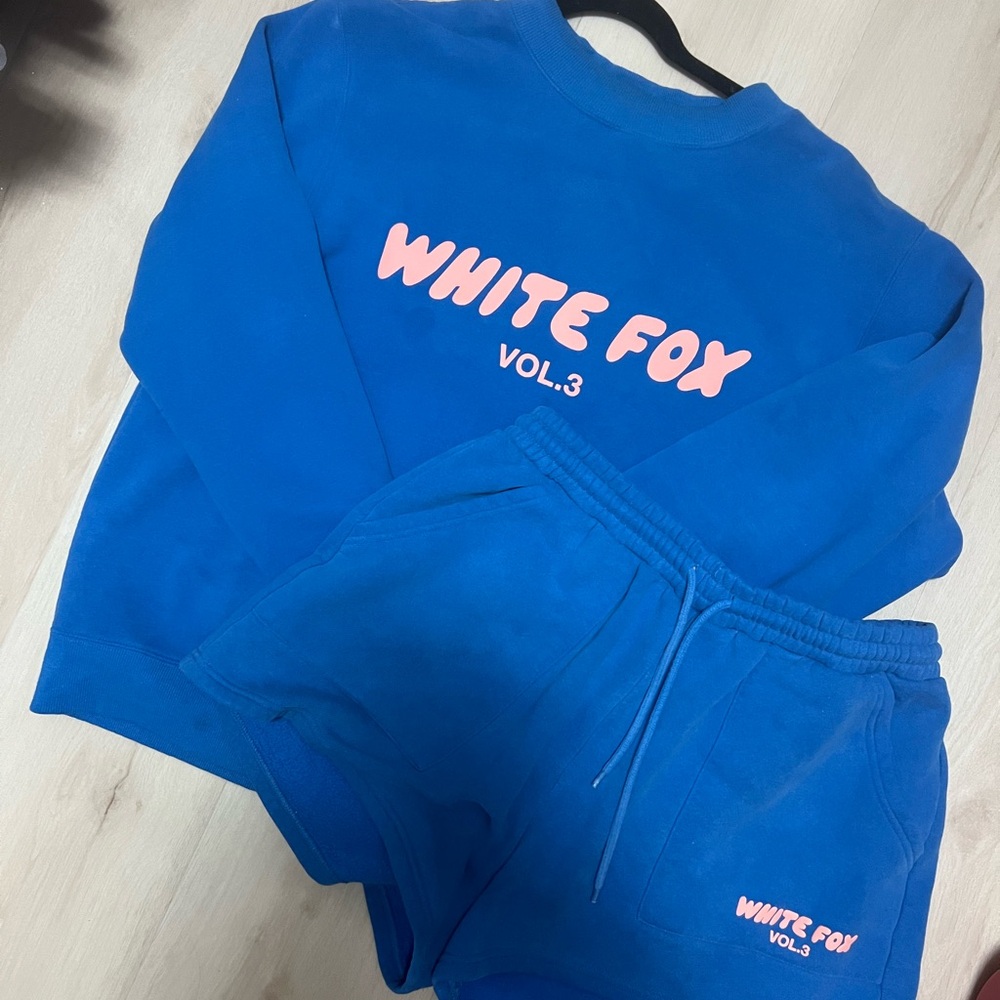 WHITE FOX Vol.3 Blue Sweatshirt & Shorts Set